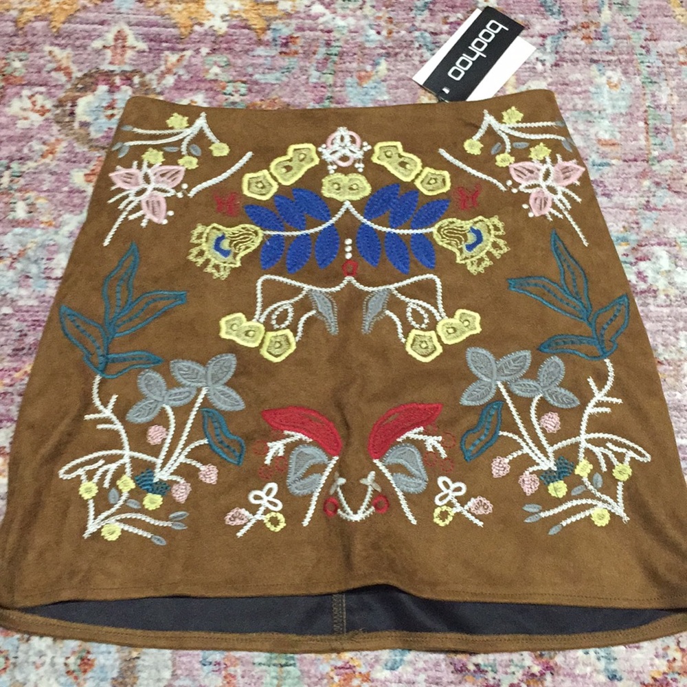 embroidered skirt!